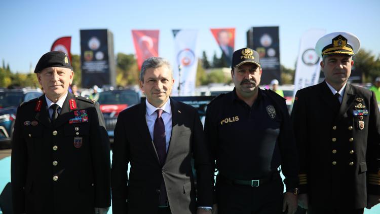 Emniyet ve jandarmaya 225 yeni araç