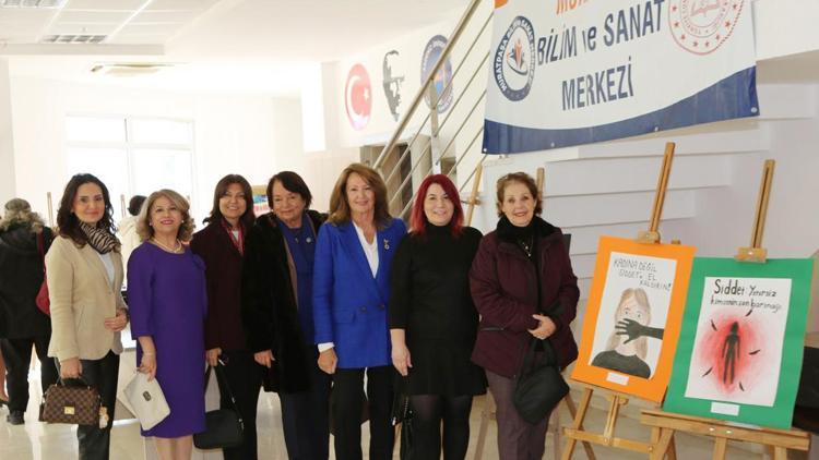 Akdeniz Üniversitesinde Kadına Yönelik Şiddetle Mücadelede Medyanın Gücü tartışıldı