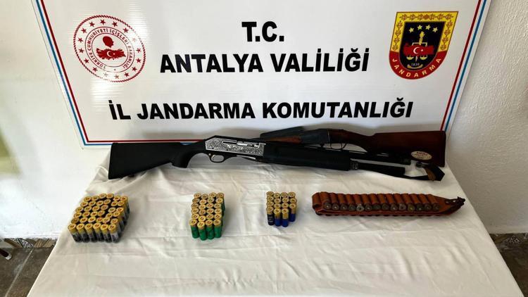 Antalyada 84 yıl hapisle aranan hükümlü yakalandı