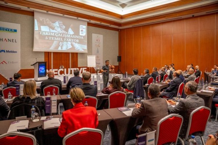 image_750x_676191bd1d115