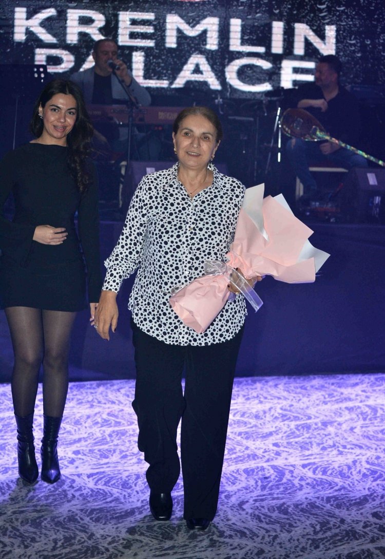 image_750x_676c2cf697551