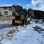 Kemer'de kardan kapanan yayla yolları açıldı