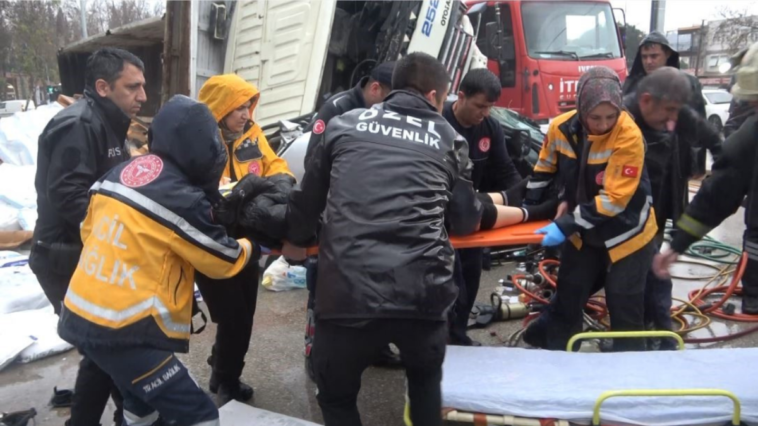 Kepez'deki kazada can pazarı yaşandı