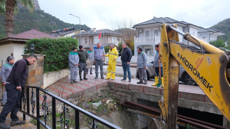 Topaloğlu Kemer'deki kurtarma çalışmalarını izledi