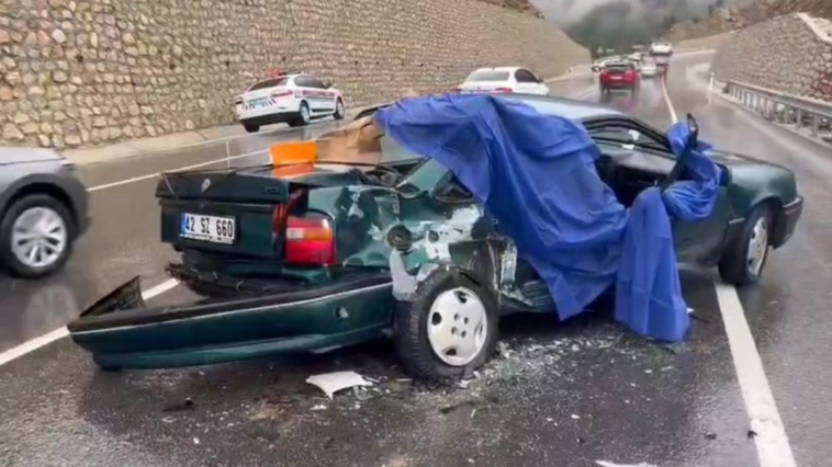 2 trafik kazasında 5 kişi yaralandı