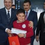 Antalya’da 500 bin 164 öğrenci karne heyecanı yaşadı