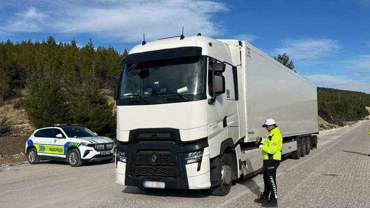 Antalyada son 1 haftada 17 bin 987 araç sürücüsüne ceza