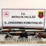 Antalyada ruhsatsız 5 tabanca ve 5 av tüfeği ele geçirildi