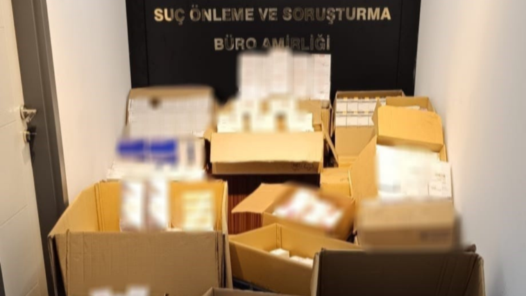 Antalya'da 5 bin 105 kutu kaçak ilaç ele geçirildi