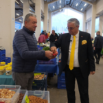 Başkan Topaloğlu'ndan pazar ziyareti