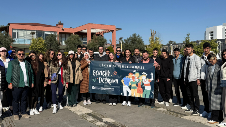 Büyükşehir, Mersinli gençleri ağırladı