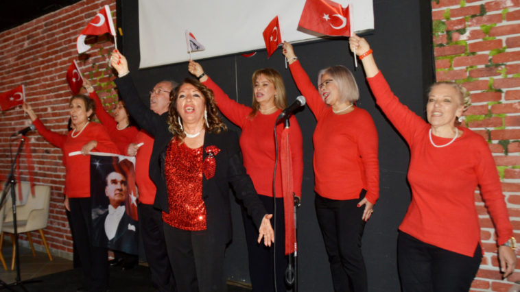 Diksiyon kursiyerlerinden 'Sevgi Günü' gösterisi