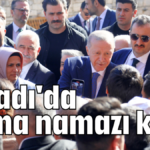 İbradı'da cuma namazı kıldı