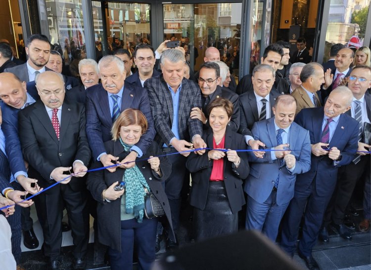 DEDEMAN ADANA AÇILDI