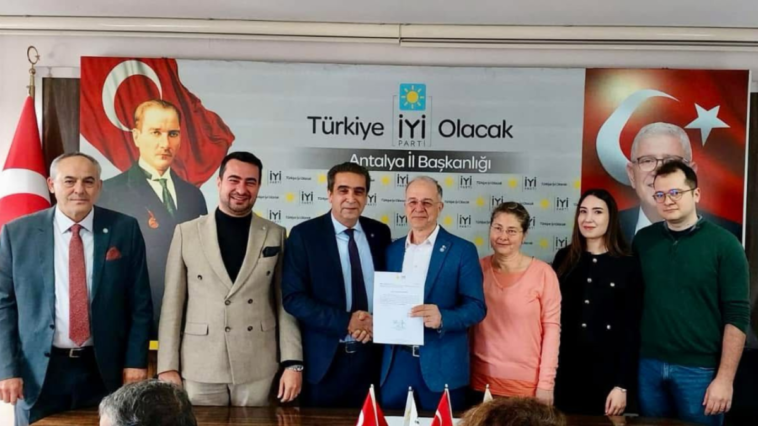 İYİ Parti Muratpaşa'da yeni başkan Motorcu