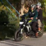 Motosikleti ile izleyenleri büyülüyor