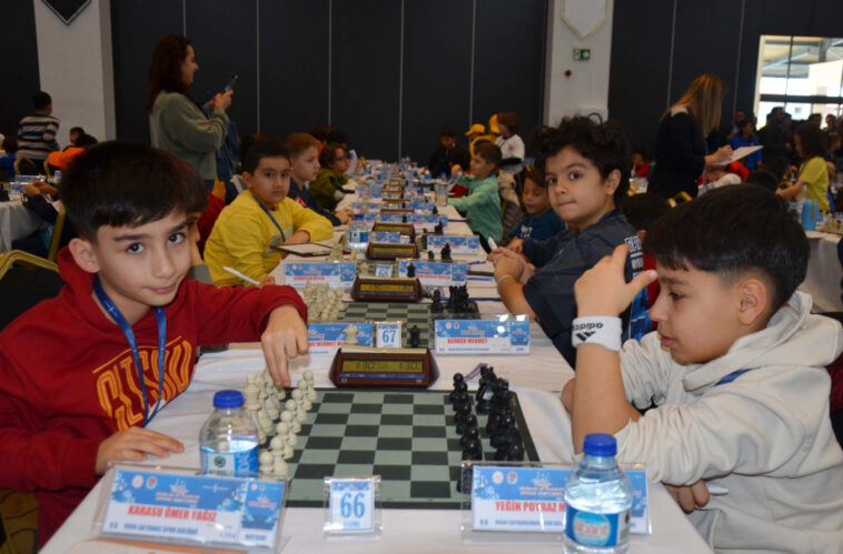 Satranç Şampiyonası Antalya'da başladı