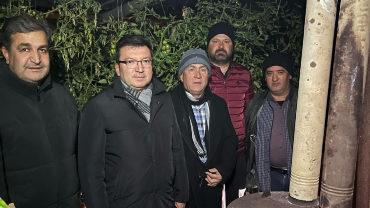 Serik'te Kaymakam'dan, don nöbeti tutanlara ziyaret