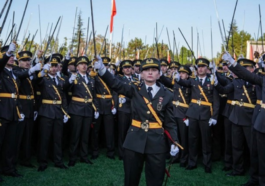 TSK'den ihracı istenen teğmenler savunma yaptı, Teğmen Ebru Eroğlu geri adım atmadı