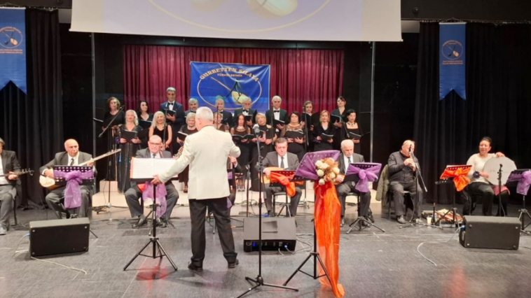 Türkü konserine büyük ilgi