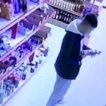 Marketten hırsızlık anları kamerada