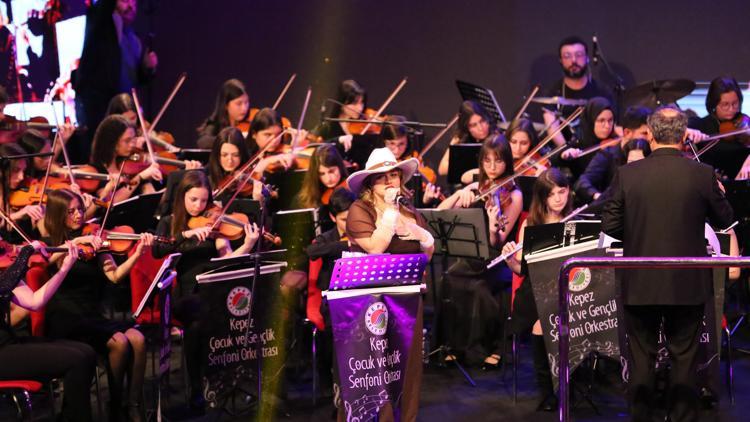 Türk müziğinin efsaneleri Kepezde anıldı