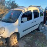 Antalya’da otomobille çarpışan motosikletli yaralandı