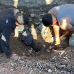 Göçükte boynuna kadar toprak altında kalan işçi, 2 saatte kurtarıldı