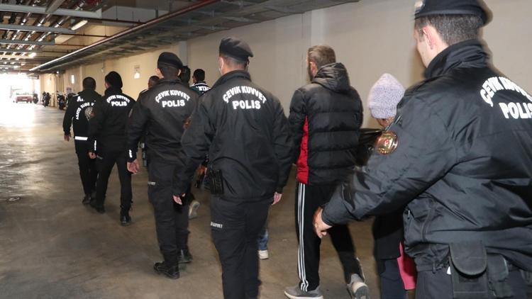 Antalyada aranan 542 şüpheli yakalandı