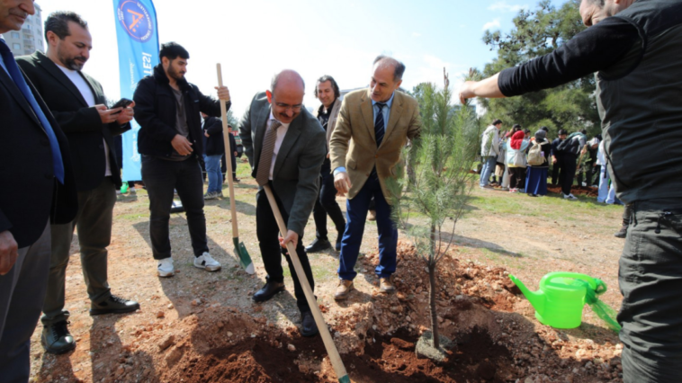 Akdeniz Üniversitesi'nde Kültür Sanat Çalıştayı düzenlendi