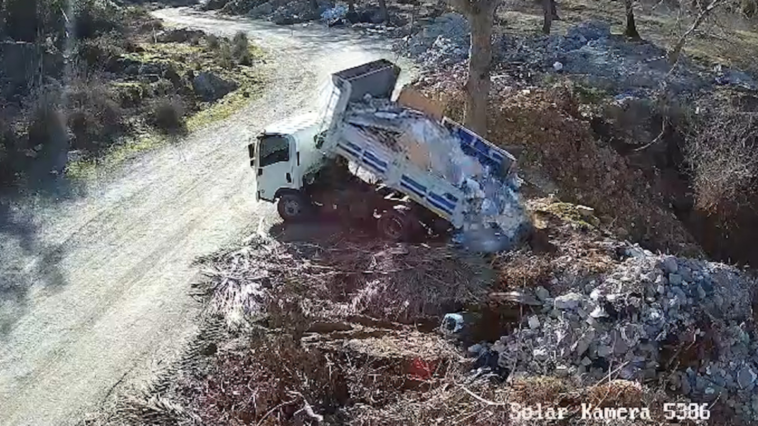 Alanya'da çevreyi kirletenleri foto kapanlar tespit ediyor