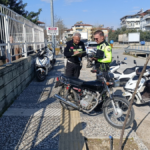 Antalya'da plakasız 11 motosiklet trafikten men edildi