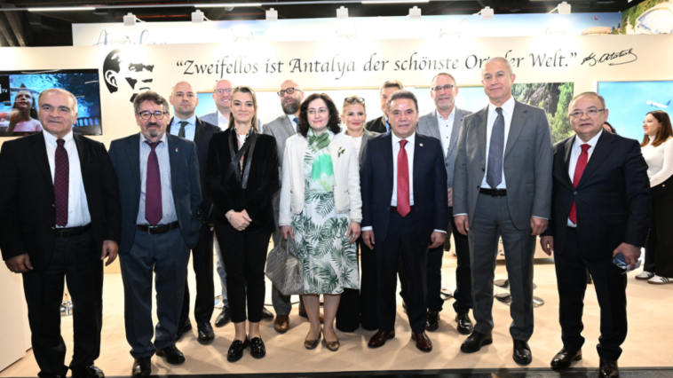 Antalya'yı Nürnberg Turizm Fuarı'nda tanıtıyor