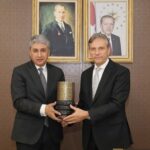 MISIR TURİZM VE ESKİ ESERLER BAKANI ŞERİF FETHİ, TÜRSAB’I ZİYARET ETTİ