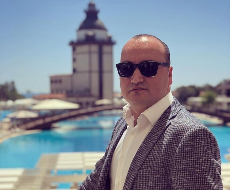 ÖZGÜR KARAKAYA TOURISTICA’DA AKDENİZ BÖLGE MÜDÜRÜ OLDU