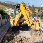 Kemer’de yol ve kaldırım çalışmaları