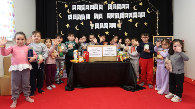 Kepez kreşi minikleri, bereket kolisi hazırladı