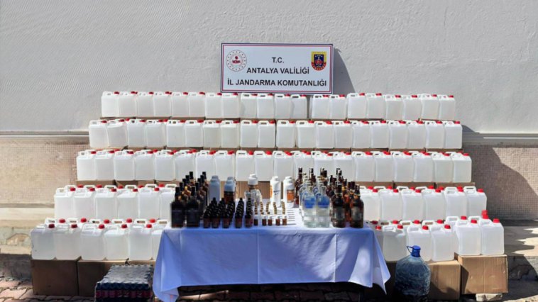Kepez'de sahte alkol operasyonu