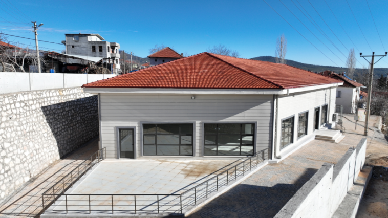 Korkuteli Dereköy’de çok amaçlı salon tamamlandı