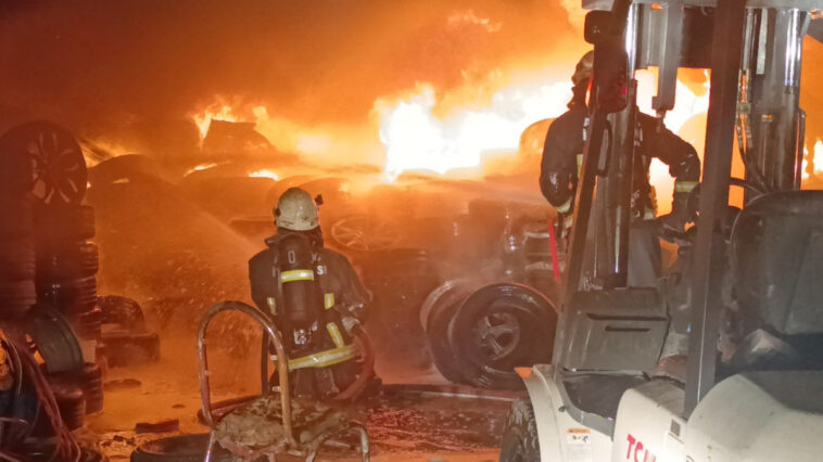 Manavgat Sanayi'de korkutan yangın