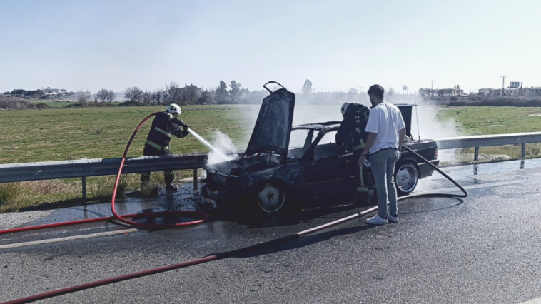 Manavgat'ta seyir halindeki otomobilde yangın çıktı