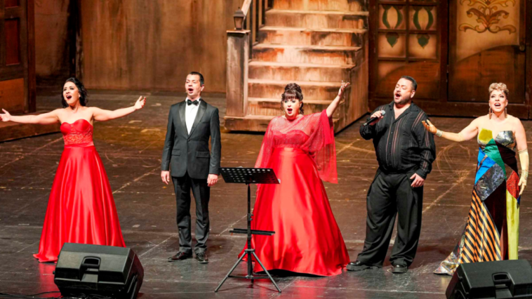 Opera sevenler Sevgililer Günü konserinde buluştu