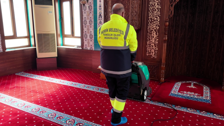 Serik Belediyesi bayrama hazır