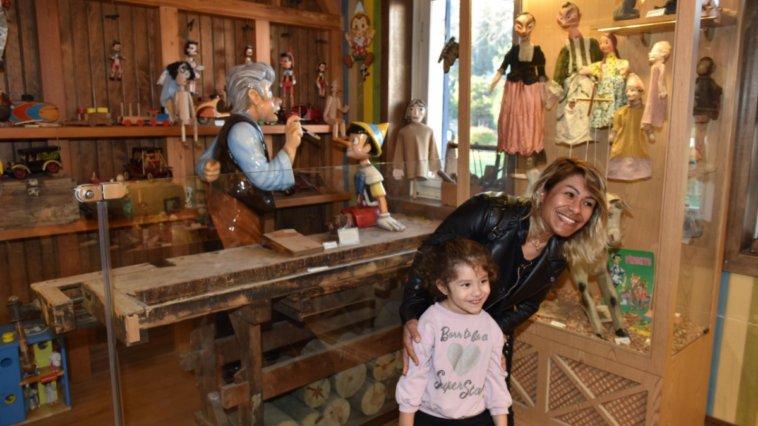 Tatilin gözdesi Kepez Anadolu Oyuncak Müzesi oldu
