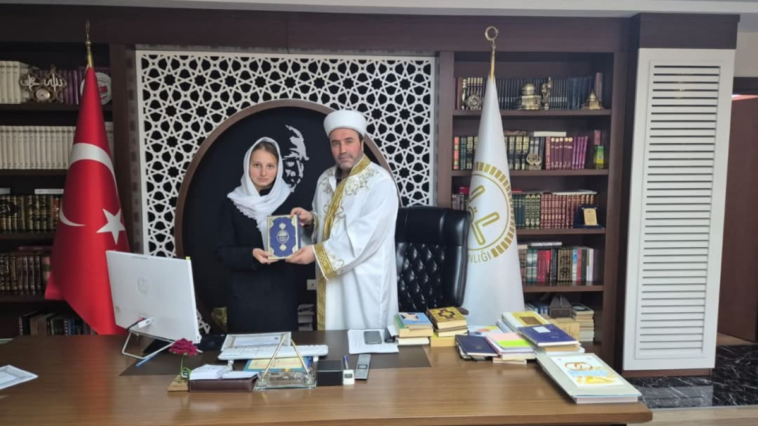 Ukraynalı Anhelina Müslüman oldu