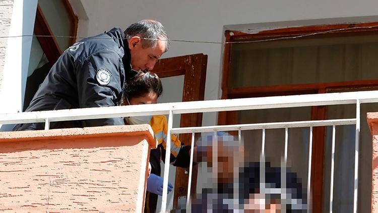 Antalyada acı olay Karşı binadan görüp ihbar ettiler: Balkonda uyuduğunu sandılar