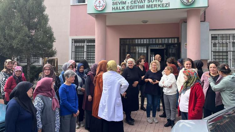 Halk eğitim merkezinde deprem tatbikatı
