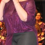 Hekimlerden türkülü gece