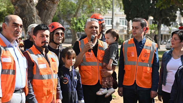 Muratpaşa’da afet tahliye tatbikatı başarıyla gerçekleştirildi