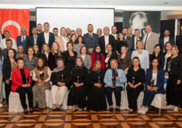 Antalya'da iz bırakan 8 kadına ödül